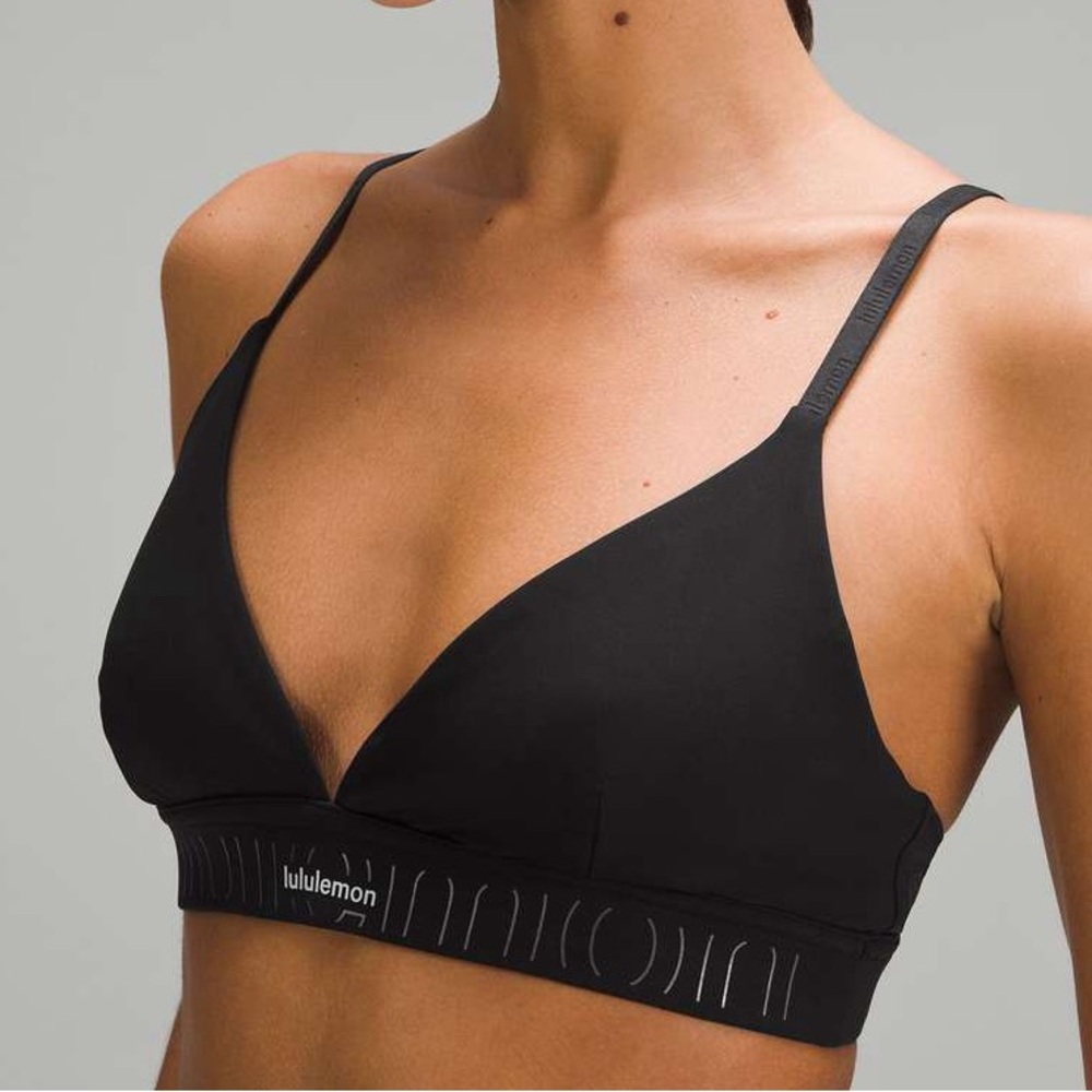 lululemon athletica Black Minimal Triangle Sports Bra